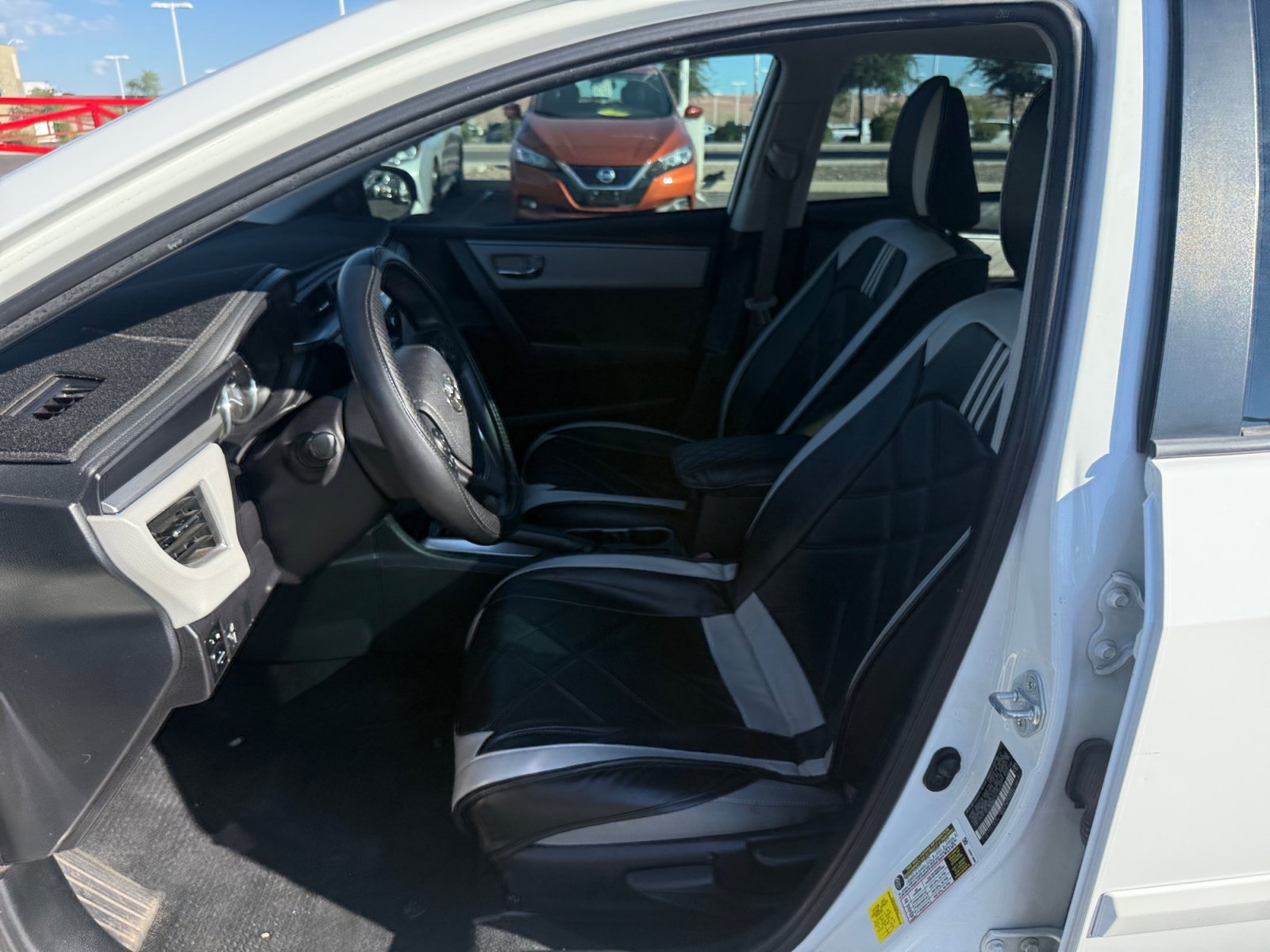 Used 2016 Toyota Corolla L FWD image 12