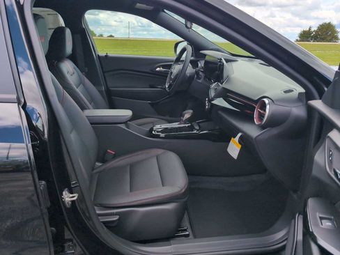 New 2026 Chevrolet Trax RS w/ Driver Confidence Package FWD image 26