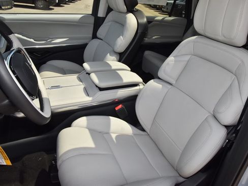 New 2026 Lincoln Navigator L Reserve w/ Jet Appearance Package AWD/4WD image 36
