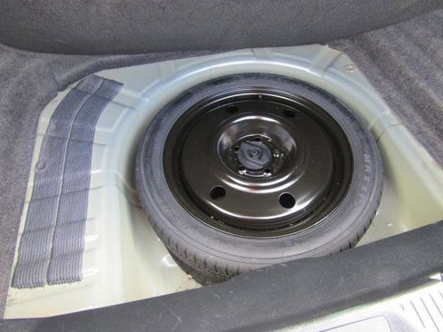 Certified 2019 Ford Taurus SHO w/ Driver Assist Package image 14