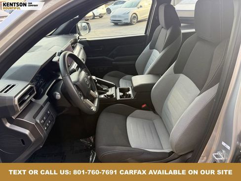 Used 2025 Toyota 4Runner TRD Off-Road image 31