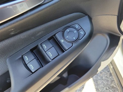 New 2026 Buick Envista Preferred w/ Convenience I Package image 17