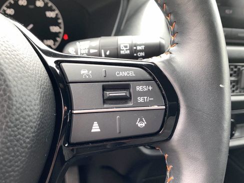 Certified 2024 Honda HR-V Sport image 17