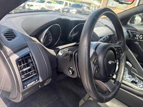 Used 2016 Jaguar F-TYPE Coupe RWD image 32