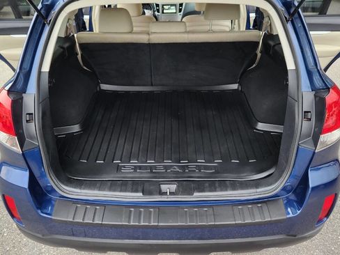 Used 2011 Subaru Outback 2.5i Premium image 37