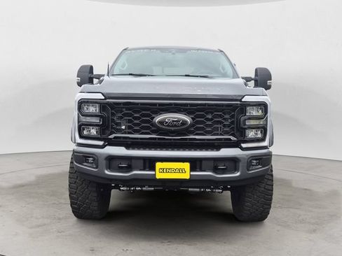 Used 2025 Ford F250 XLT w/ Black Appearance Package AWD/4WD image 2