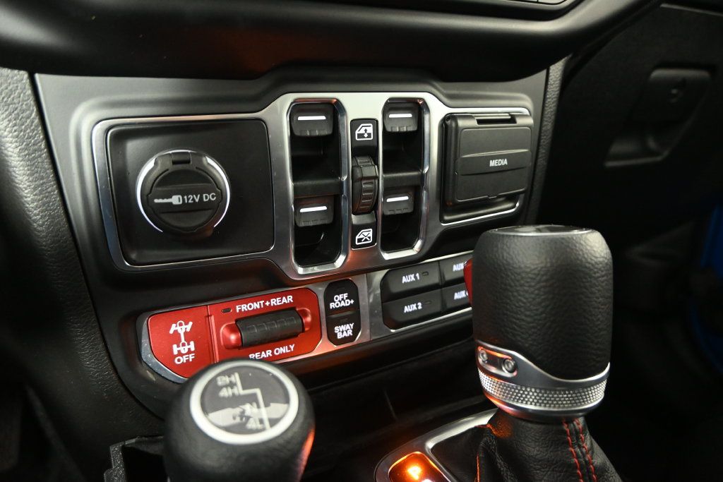 Used 2021 Jeep Wrangler Unlimited Rubicon AWD/4WD image 31
