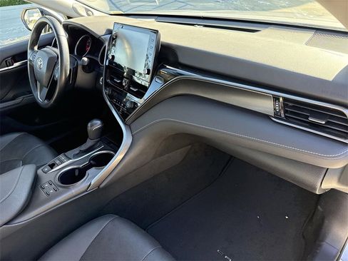 Used 2024 Toyota Camry XSE w/ Navigation Package image 28