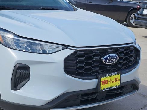 Used 2025 Ford Escape ST-Line AWD/4WD image 7