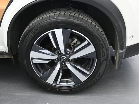 Used 2023 Nissan Rogue Platinum w/ Platinum Premium Package FWD image 17