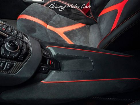 Used 2017 Lamborghini Aventador LP 750-4 Superveloce image 36