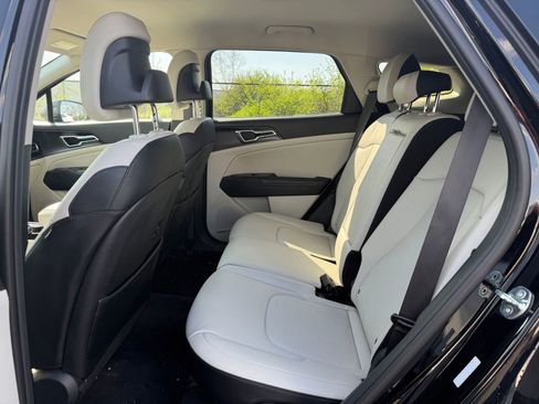 Used 2025 Kia Sportage EX AWD/4WD image 10