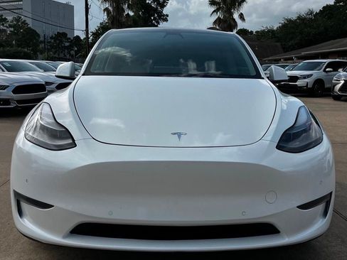 Used 2020 Tesla Model Y Long Range AWD/4WD image 2