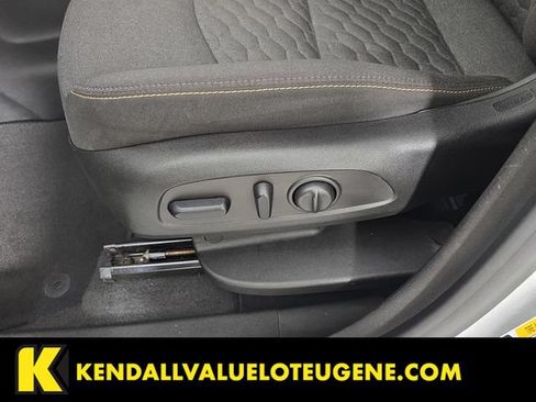 Used 2021 Chevrolet Equinox LT AWD/4WD image 22