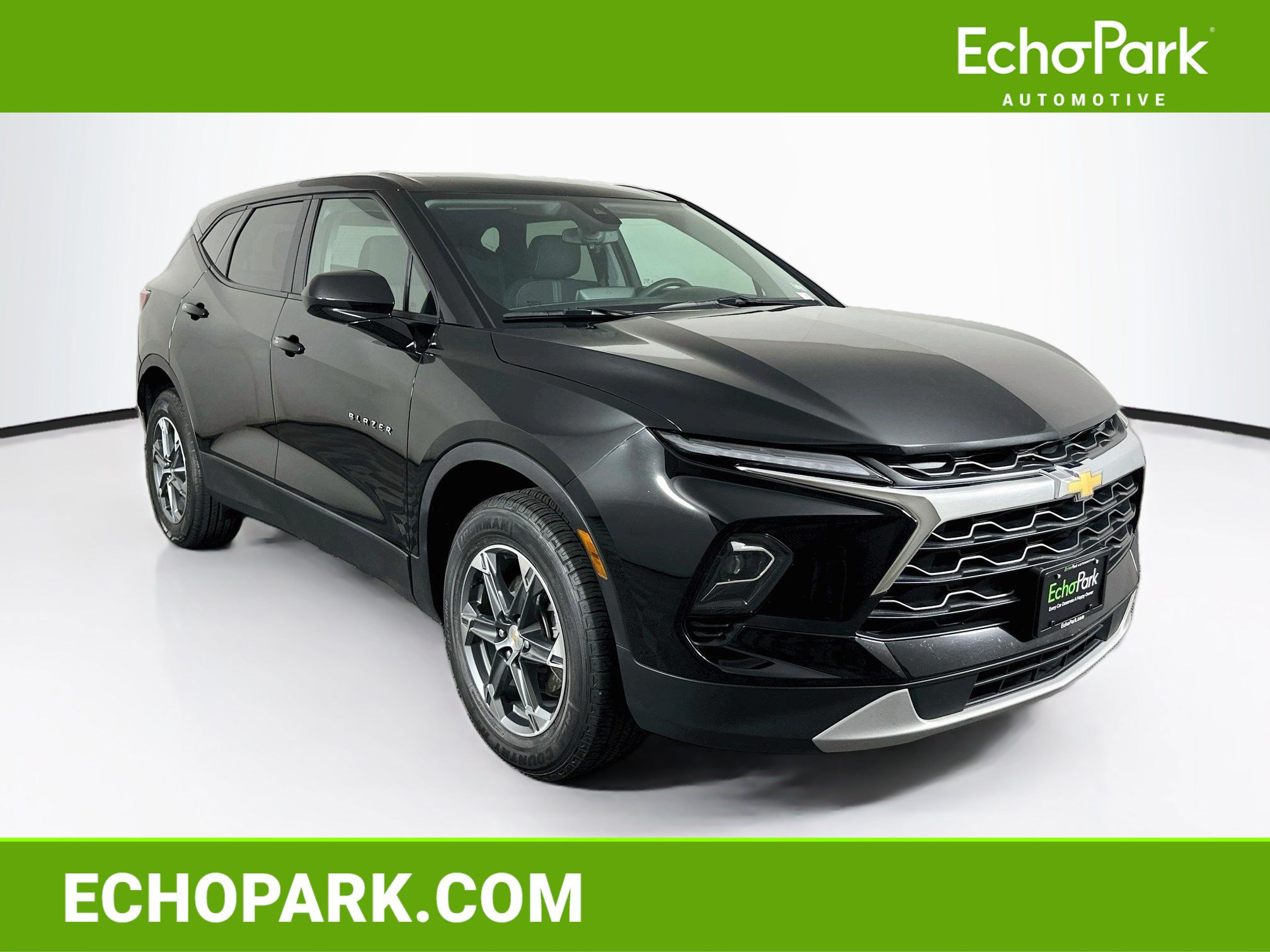 Used 2025 Chevrolet Blazer LT AWD/4WD image 1
