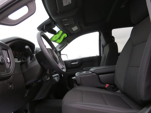 New 2026 Chevrolet Silverado 1500 Custom image 17