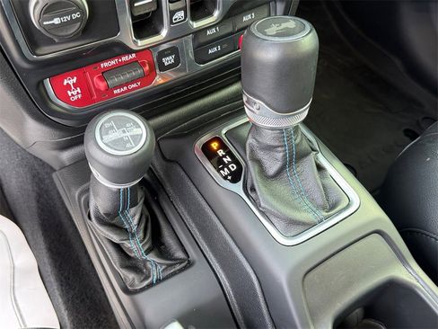 Used 2022 Jeep Wrangler Unlimited Rubicon 4xe w/ Steel Bumper Group image 28