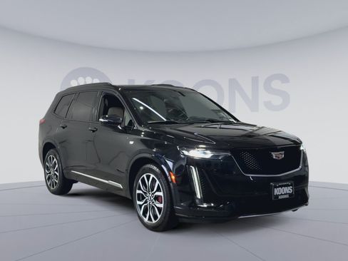 Used 2024 Cadillac XT6 Sport AWD/4WD image 2