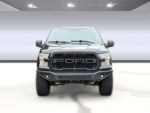 Used 2015 Ford F150 XLT w/ Equipment Group 302A Luxury AWD/4WD image 6
