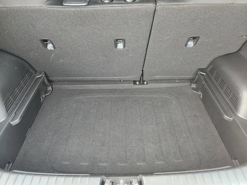 Used 2024 Kia Soul LX w/ Option Group 015 FWD image 32
