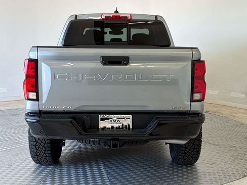 Used 2026 Chevrolet Colorado ZR2 w/ Technology Package AWD/4WD image 10