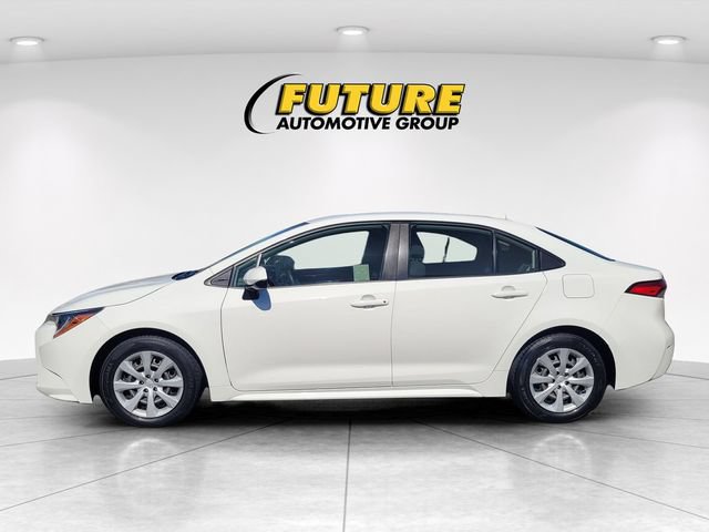 Used 2022 Toyota Corolla LE FWD image 6
