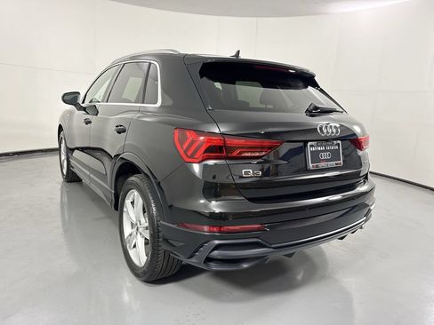 Used 2020 Audi Q3 2.0T Premium w/ Convenience Package AWD/4WD image 34