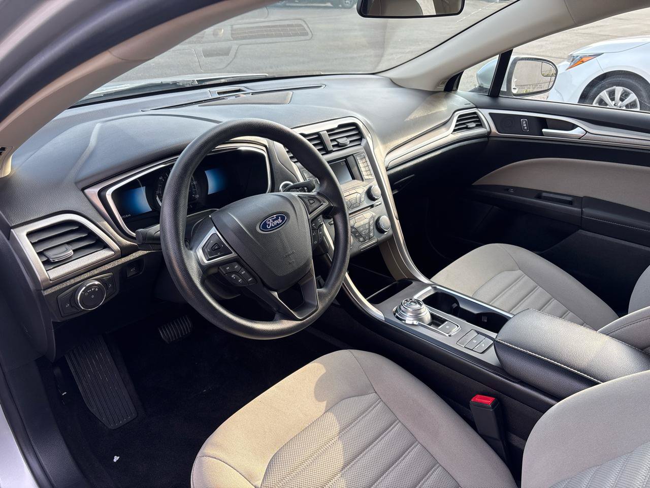 Used 2018 Ford Fusion S FWD image 11