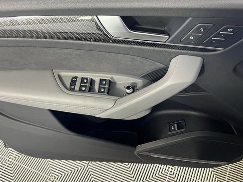 Used 2023 Audi SQ5 Prestige w/ Prestige Package image 26
