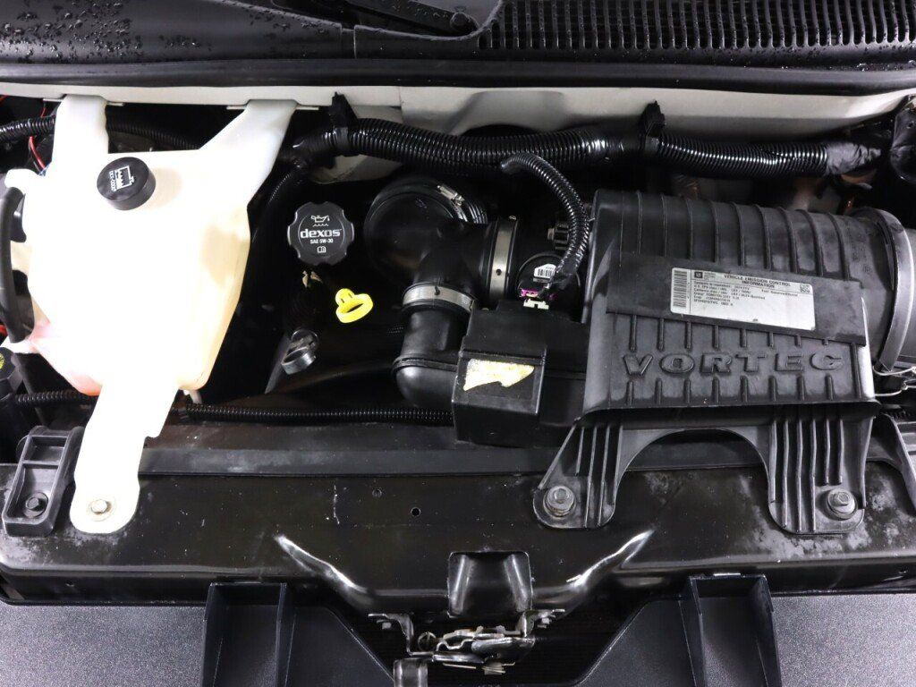 Used 2014 Chevrolet Express 1500 RWD image 32