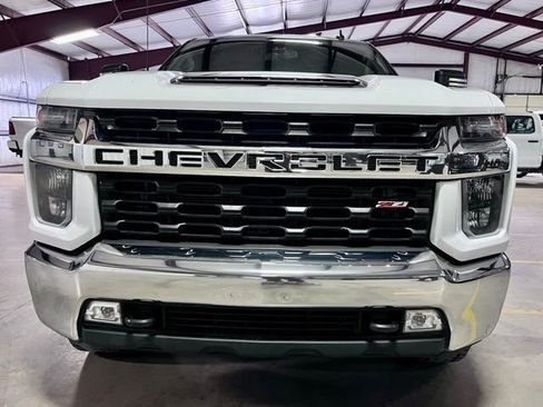 Used 2023 Chevrolet Silverado 2500 LT w/ Convenience Package image 7