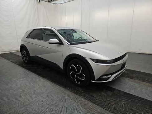 Used 2024 Hyundai Ioniq 5 SEL AWD/4WD image 3