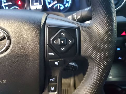 Used 2021 Toyota Tacoma TRD Sport w/ Technology Package image 34