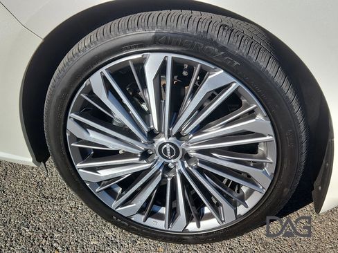 Used 2023 Nissan Altima 2.5 SL image 10