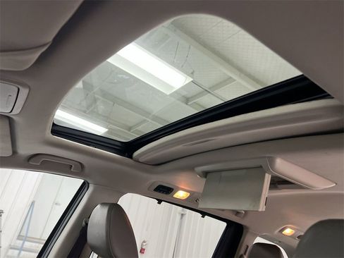 Used 2012 Honda Odyssey EX-L image 18