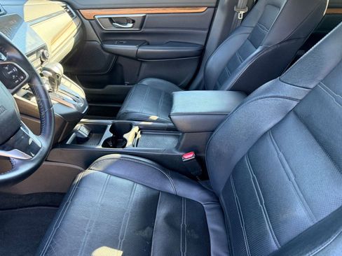 Used 2018 Honda CR-V Touring image 19
