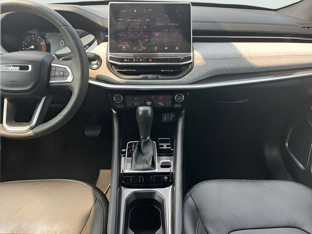 Used 2023 Jeep Compass Latitude AWD/4WD image 24