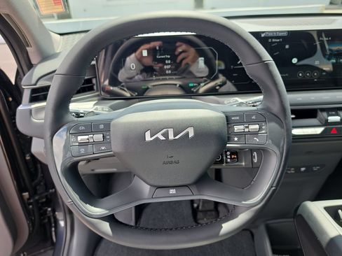 New 2026 Kia EV9 Light RWD image 30