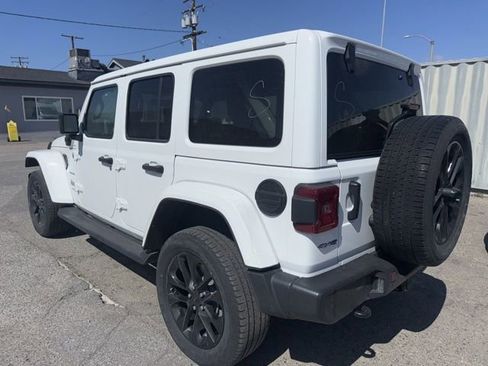 Used 2021 Jeep Wrangler Unlimited Sahara w/ Cold Weather Group AWD/4WD image 7