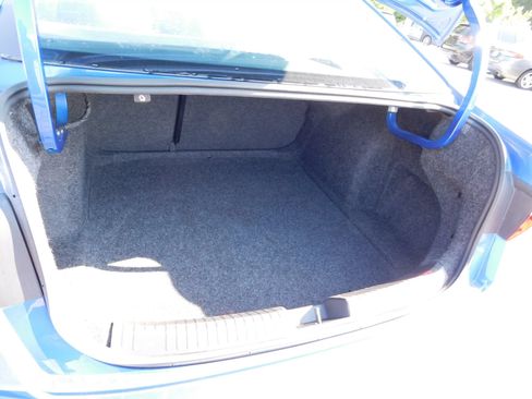 Used 2024 Volkswagen Jetta SE FWD image 10
