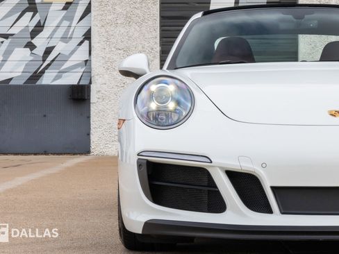 Used 2019 Porsche 911 Carrera GTS image 4