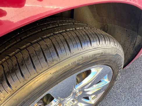 Used 2010 Buick LaCrosse CXL image 23