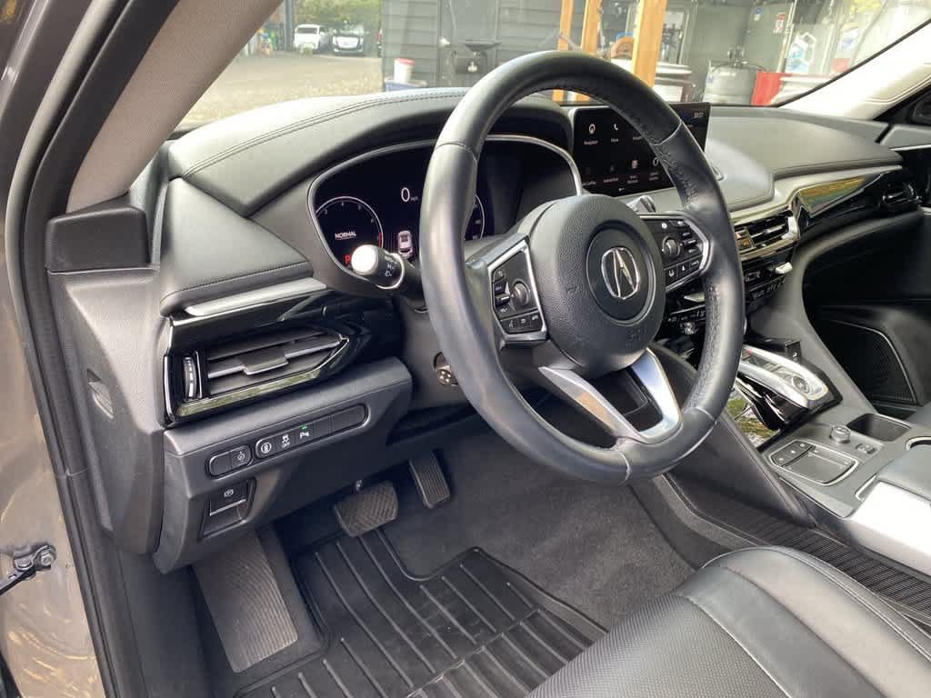 Used 2023 Acura MDX w/ Technology Package AWD/4WD image 2