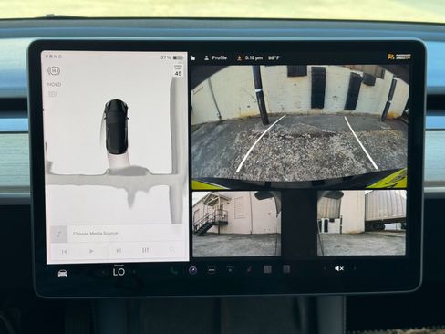 Used 2023 Tesla Model 3 Standard Range RWD image 33