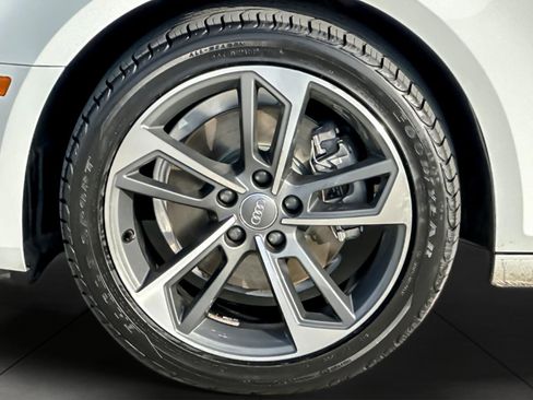 Used 2019 Audi A4 2.0T Premium image 24