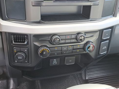 New 2026 Ford F250 XL w/ XL Driver Assist Package image 31