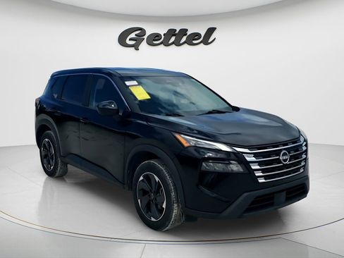 Used 2024 Nissan Rogue SV FWD image 3