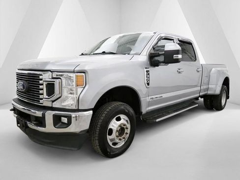 Used 2021 Ford F350 Lariat w/ Lariat Value Package image 3