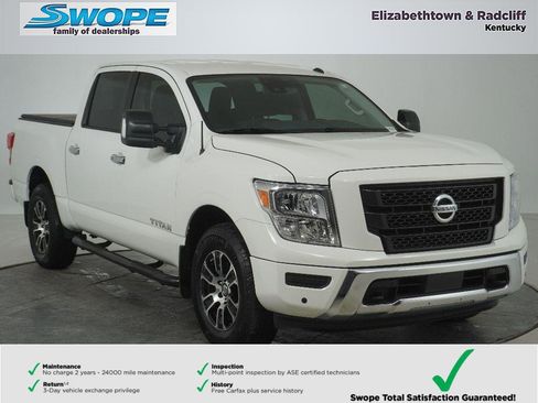 Used 2021 Nissan Titan SV w/ SV Convenience Package image 1