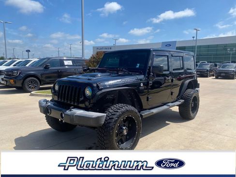 Used 2017 Jeep Wrangler Unlimited Sahara AWD/4WD image 1